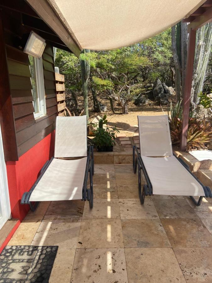 Cozy Studio With Private Spa Oranjestad Esterno foto