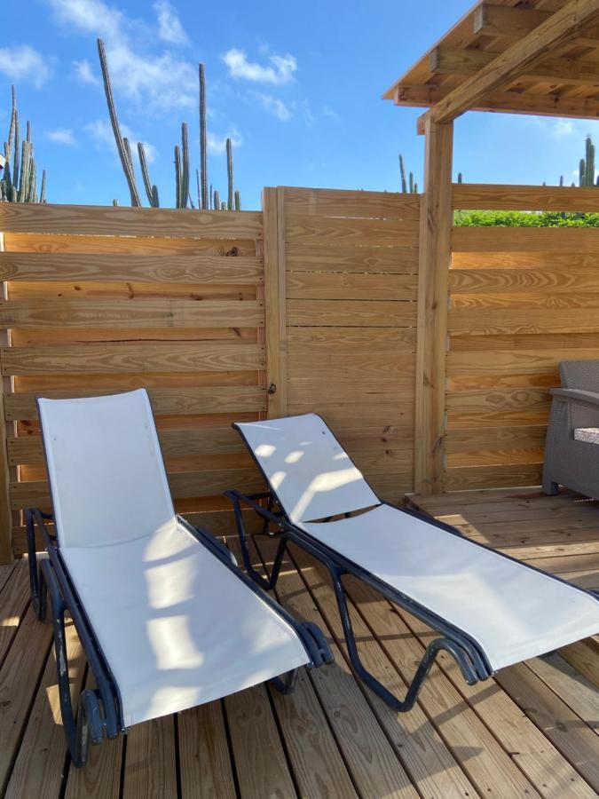 Cozy Studio With Private Spa Oranjestad Esterno foto