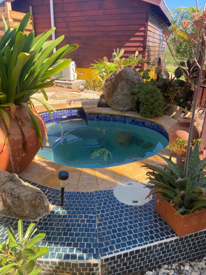 Cozy Studio With Private Spa Oranjestad Esterno foto