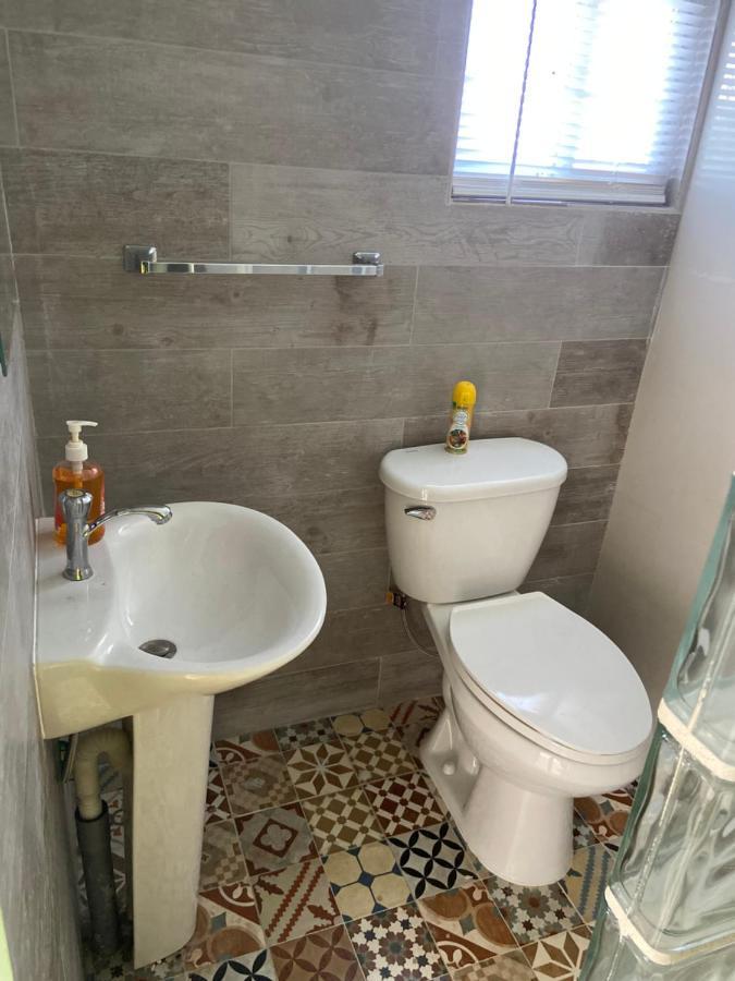 Cozy Studio With Private Spa Oranjestad Esterno foto
