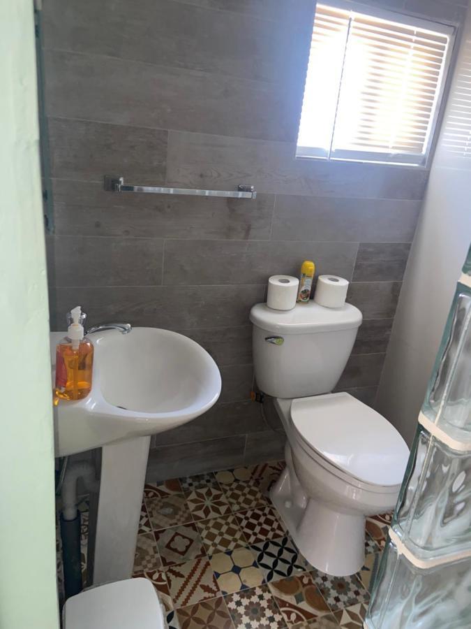 Cozy Studio With Private Spa Oranjestad Esterno foto