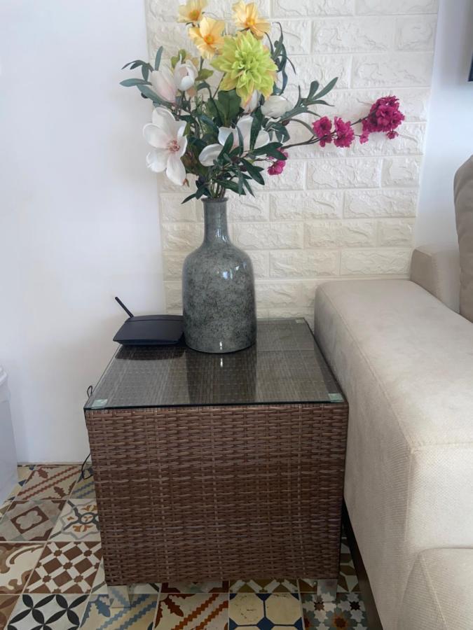 Cozy Studio With Private Spa Oranjestad Esterno foto