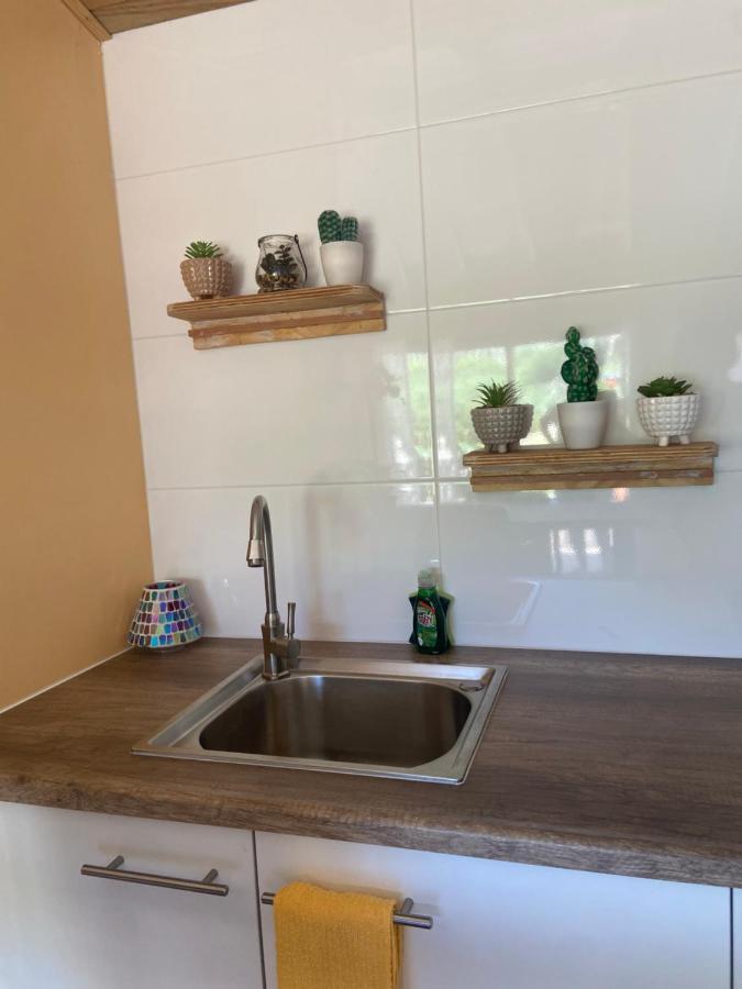 Cozy Studio With Private Spa Oranjestad Esterno foto
